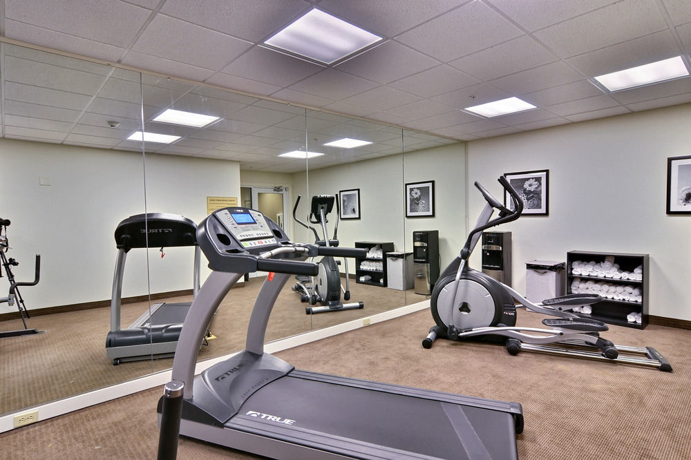 Sleep Inn & Suites Moundsville - Wheeling Bagian luar foto